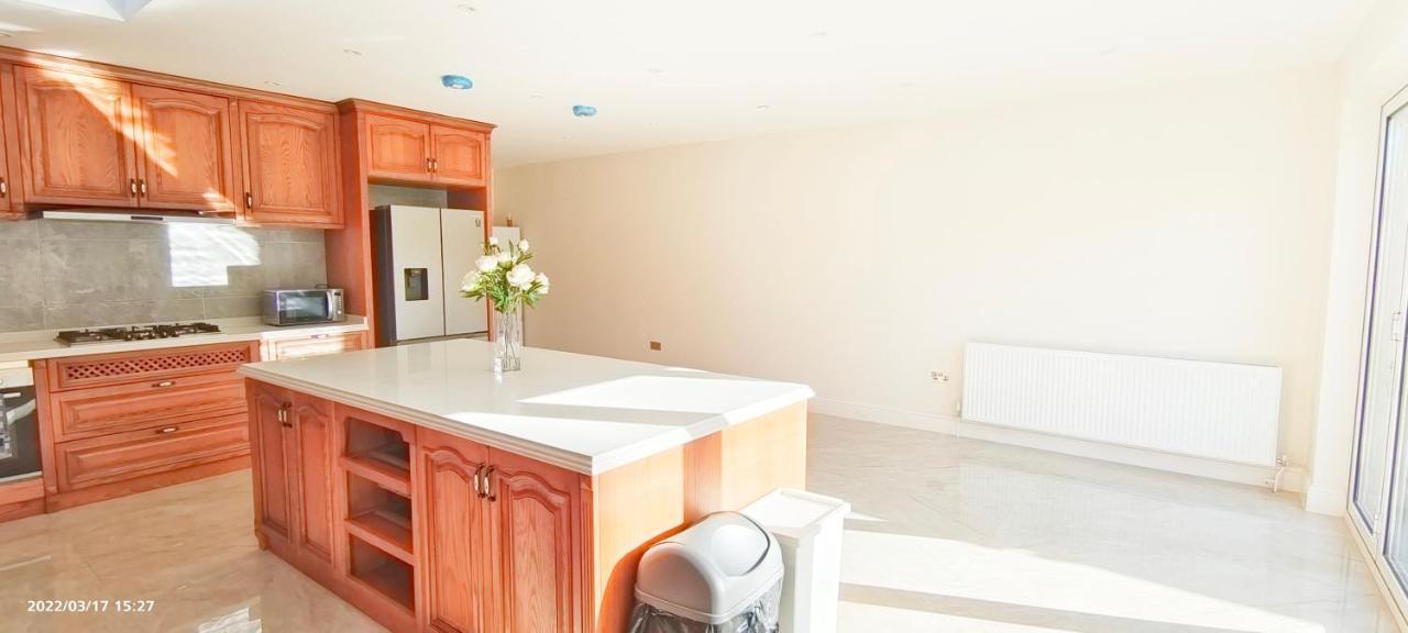 Marigold Villa Harrow Dış mekan fotoğraf