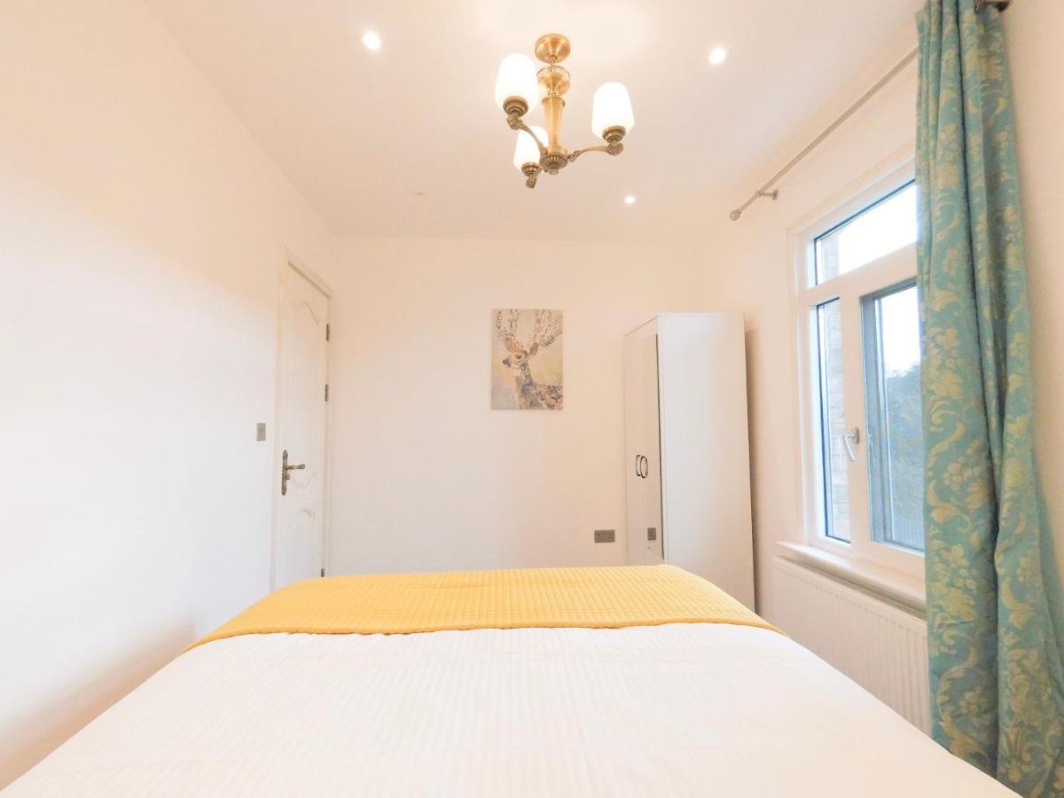 Marigold Villa Harrow Dış mekan fotoğraf